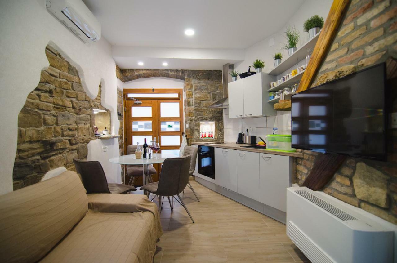 Traditional Piran Studio Экстерьер фото
